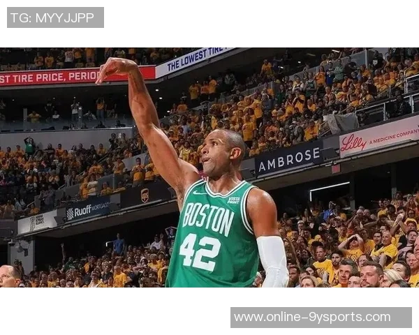 小佩顿赞霍福德攻防兼备速度惊人是球队重要补充 小佩顿赞霍福德攻防兼备速度惊人是球队重要补充