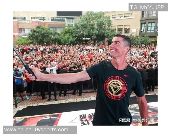 C罗社交媒体分享新造型清爽寸头引发粉丝热议 C罗社交媒体分享新造型清爽寸头引发粉丝热议