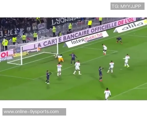 泰州队年轻门将戴曜城感受梦幻时刻全力判断对手射门方向 泰州队年轻门将戴曜城感受梦幻时刻全力判断对手射门方向