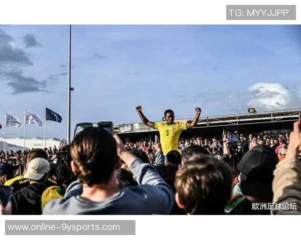 罗马诺透露恩德里克愿冬窗外租备战世界杯但不考虑永久转会