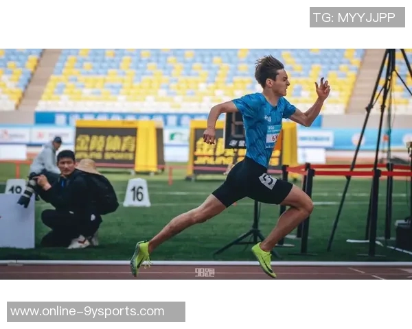 20岁3个月16天F埃斯波西托创意大利国脚进球新纪录