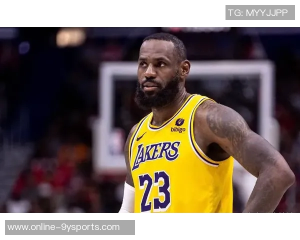 詹姆斯强调灵活调整打法是球员适应球队的重要生存智慧 詹姆斯强调灵活调整打法是球员适应球队的重要生存智慧