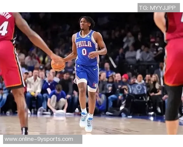 马克西：得分如梦幻般闪耀，勇敢追逐你的篮球梦想