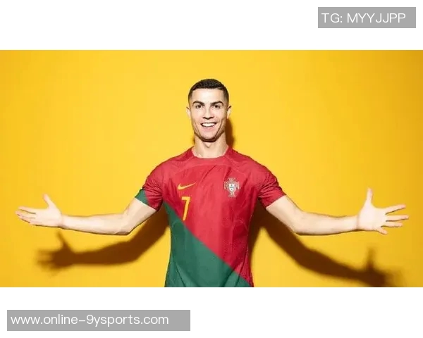 四十岁C罗社交媒体分享新照依旧帅气时尚引人注目